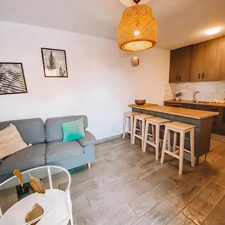 Pitayas Apartment *